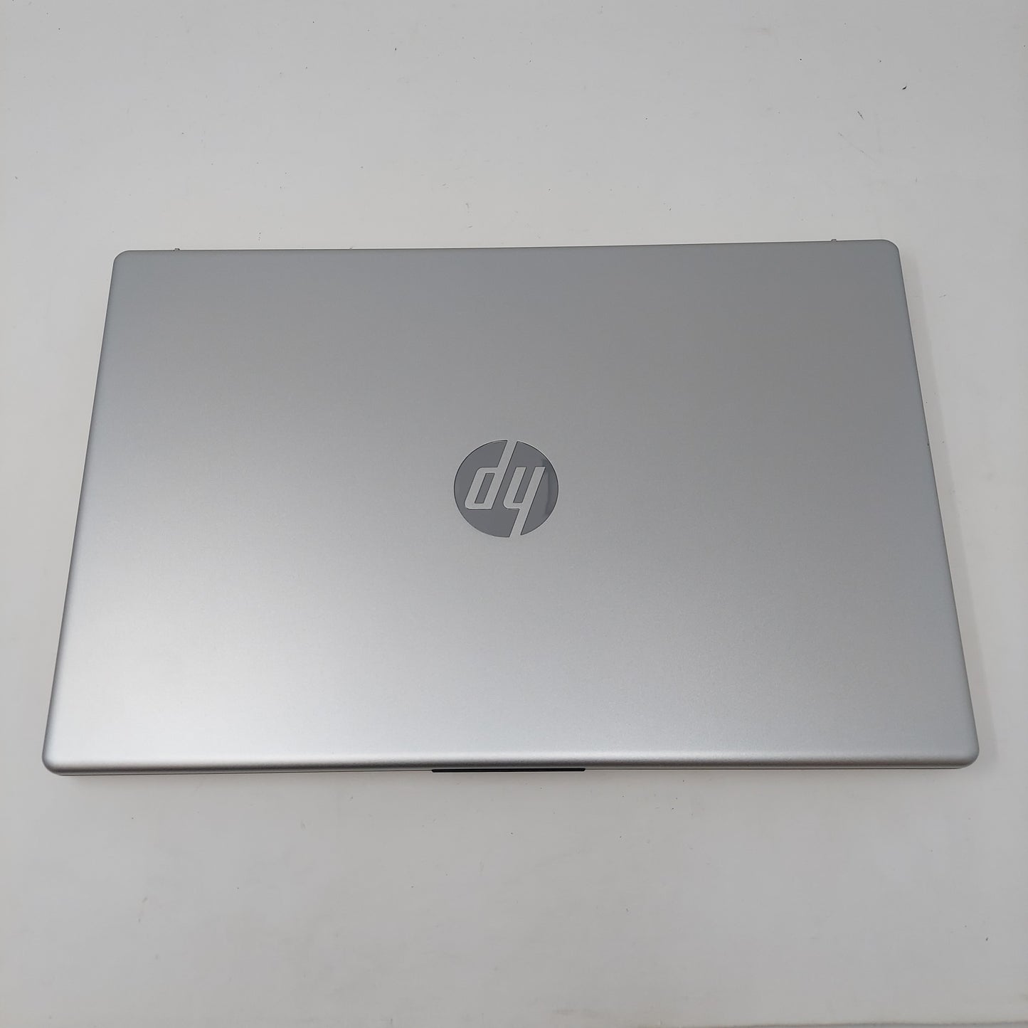 HP laptop 15-FD0107DX A9PE7UA 15.6" 12th Gen Intel (R) Core(TM) i7-1255U 4.7GHz 16GB Ram