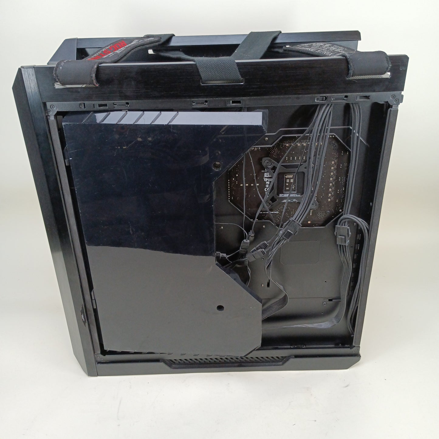 ASUS Helios i7-13700k 3.40GHz 32GB RAM 2TB SSD 2TB SSD GeForce RTX 4060 Ti