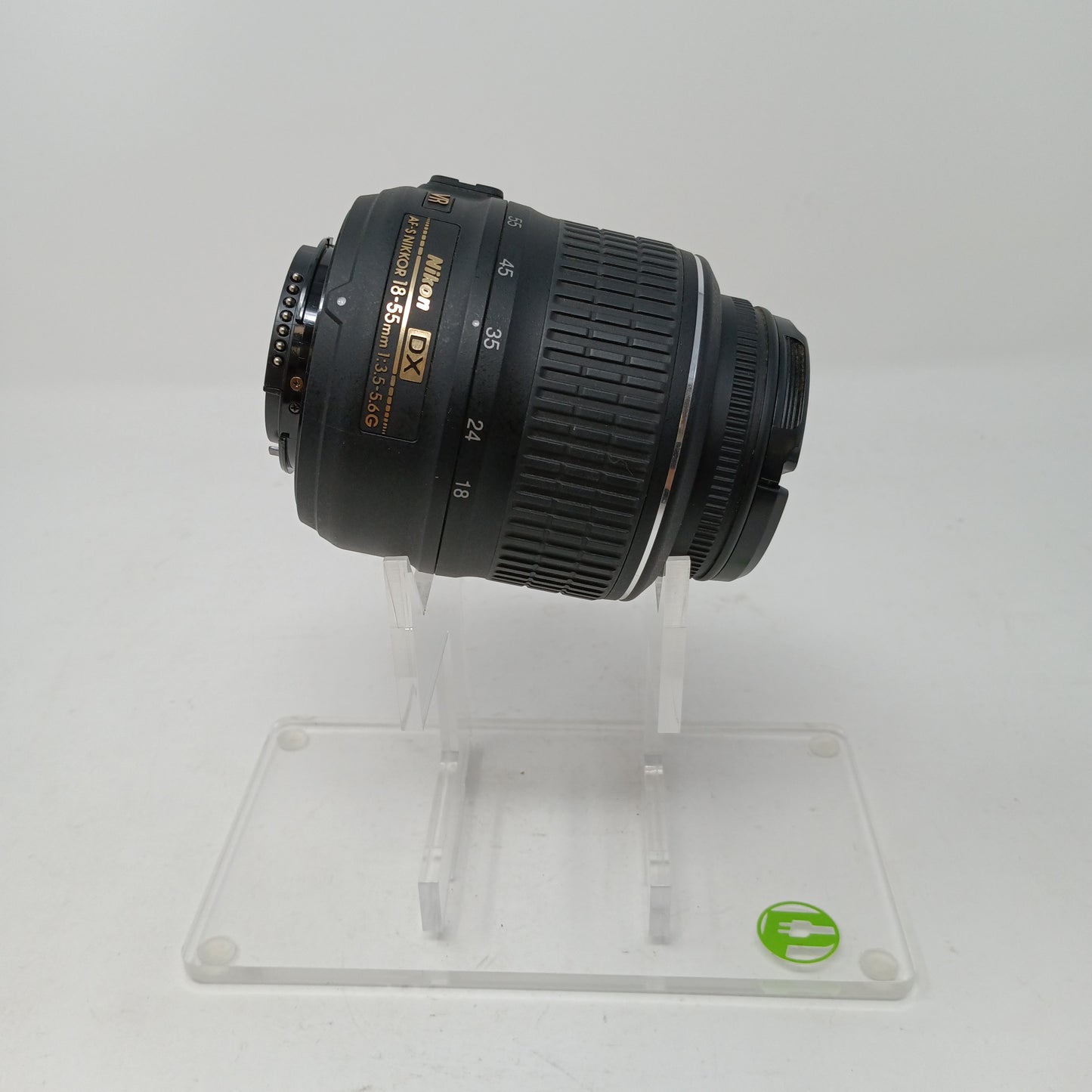 Nikon AF-S DX Nikkor 18-55mm f/3.5-5.6G VR Lens