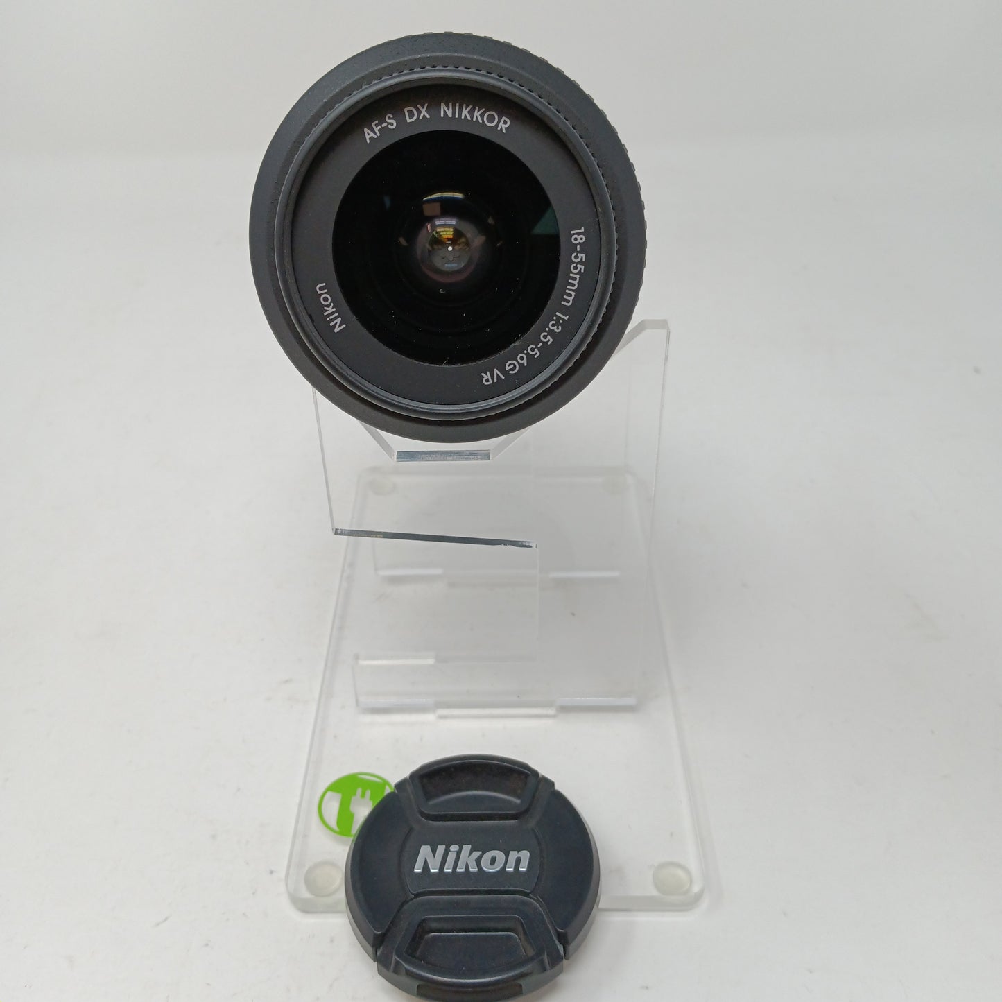Nikon AF-S DX Nikkor 18-55mm f/3.5-5.6G VR Lens