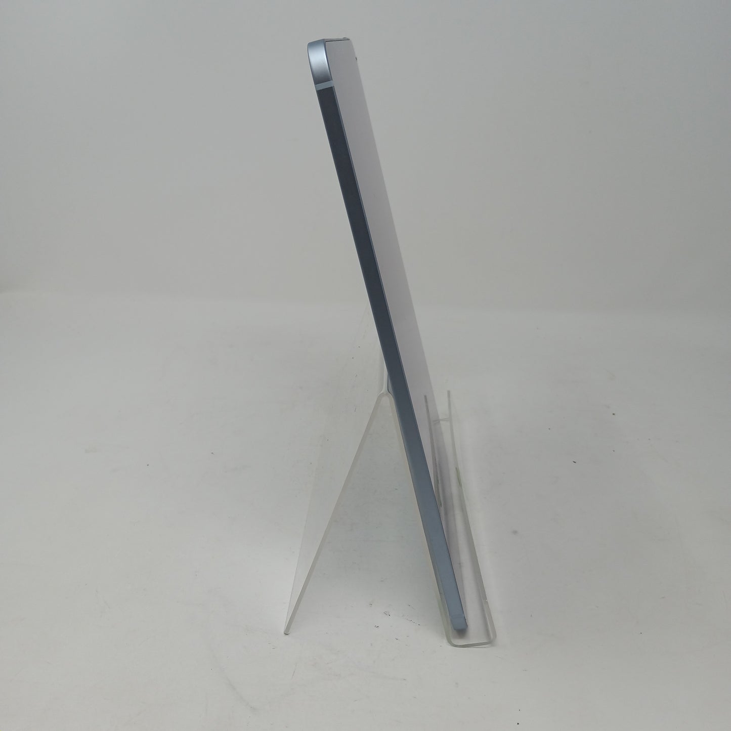 Unlocked Apple iPad Air 4th Gen 256GB Blue MYJ62LL/A