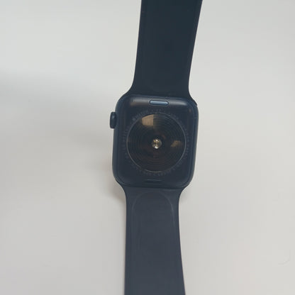 GPS Only Apple Watch SE 2nd Gen 44MM Black Aluminum Black Sports Band A2727