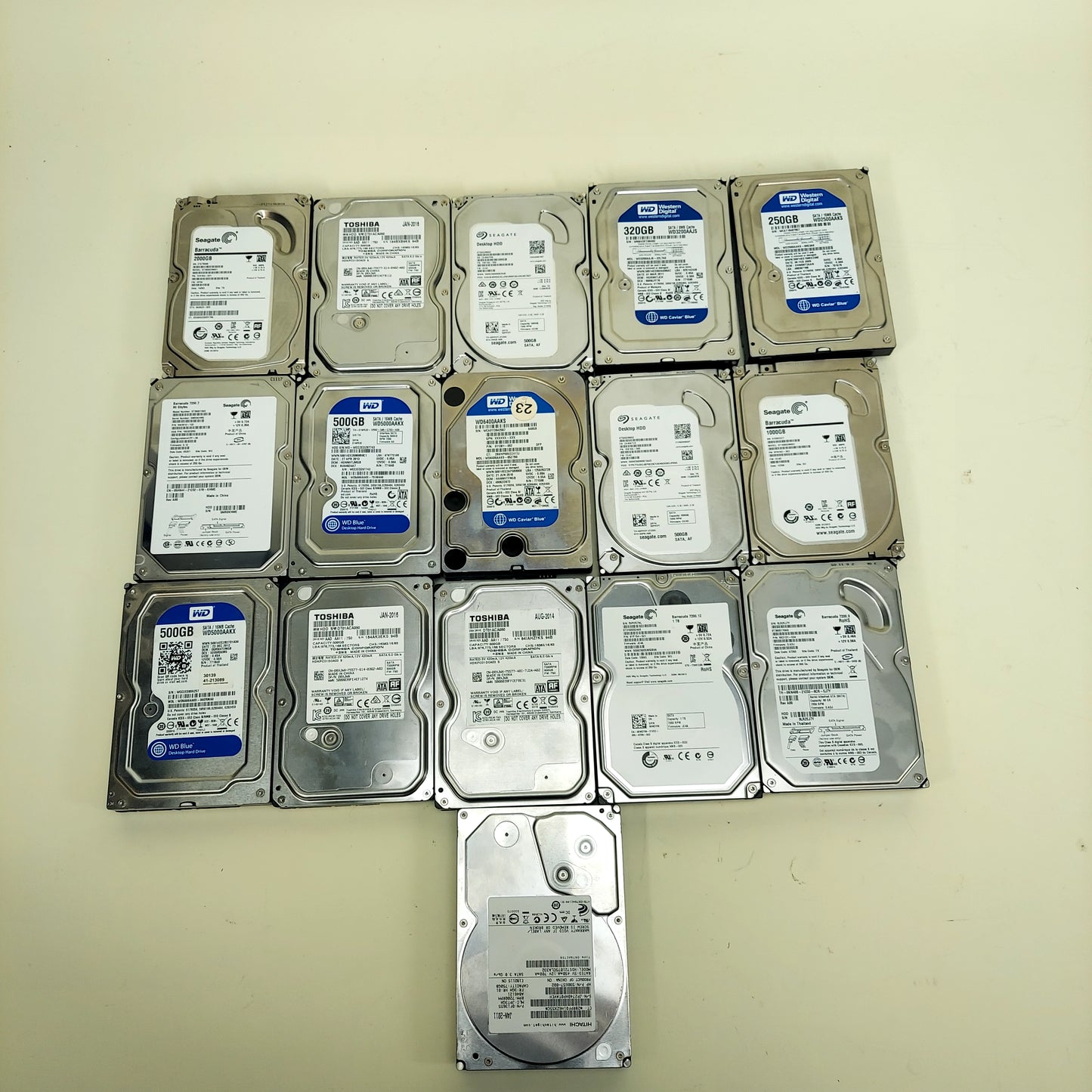 Seagate/WD/Toshiba Lot of 16 Hard Drives