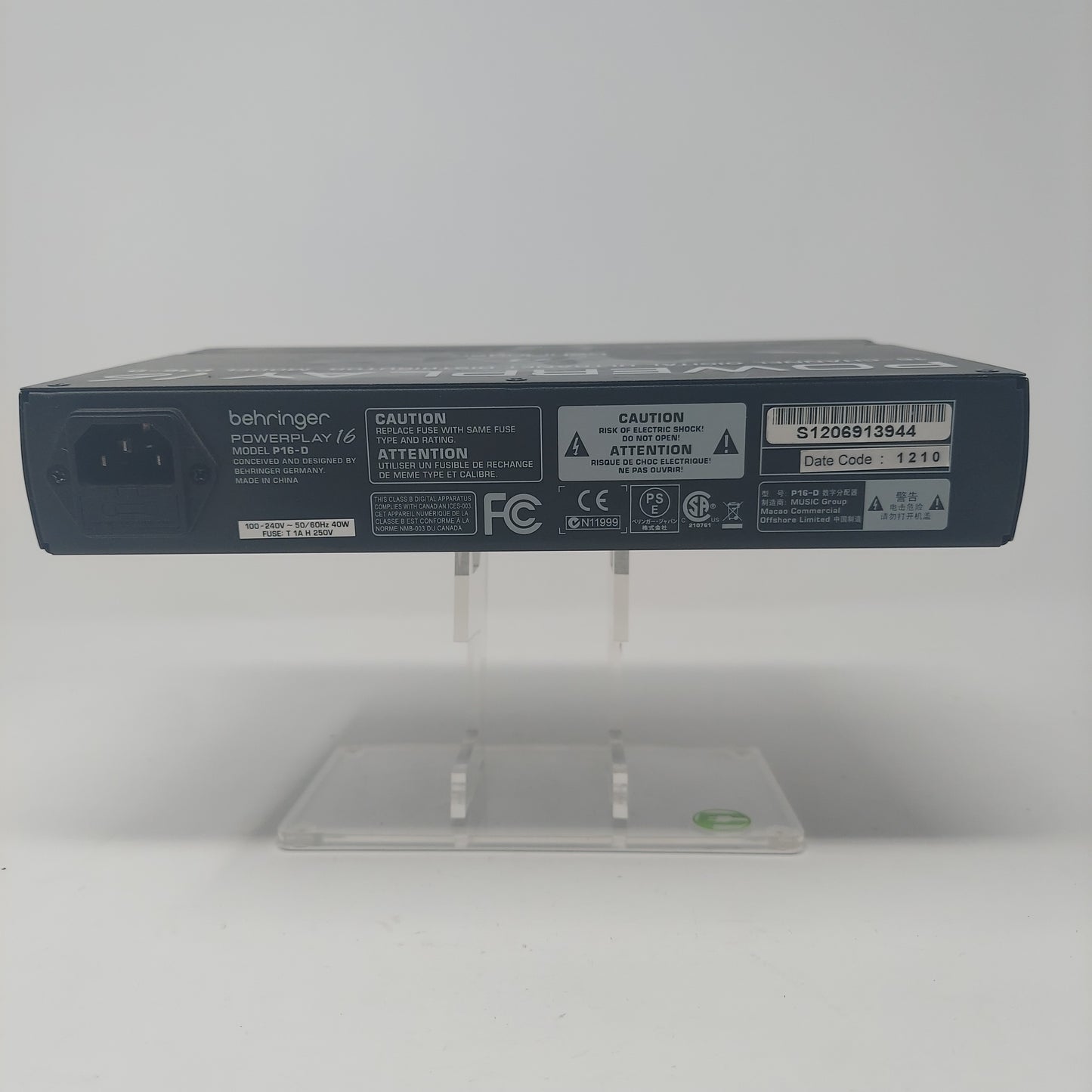 Behringer P16-D 16-Channel Digital Ultranet Distributor