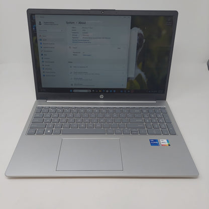 HP laptop 15-FD0107DX A9PE7UA 15.6" 12th Gen Intel (R) Core(TM) i7-1255U 4.7GHz 16GB Ram