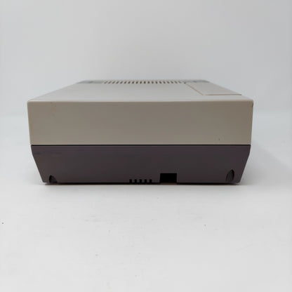 Nintendo Entertainment System NES Video Game Console NES-001 Gray
