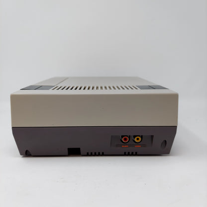 Nintendo Entertainment System NES Video Game Console NES-001 Gray
