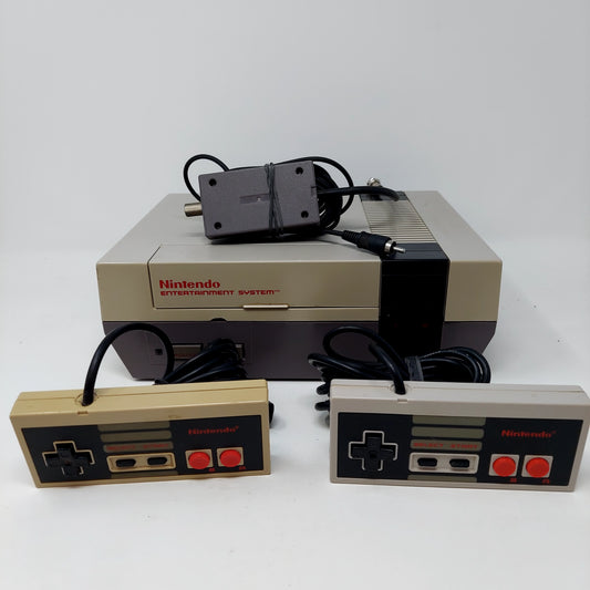 Nintendo Entertainment System NES Video Game Console NES-001 Gray