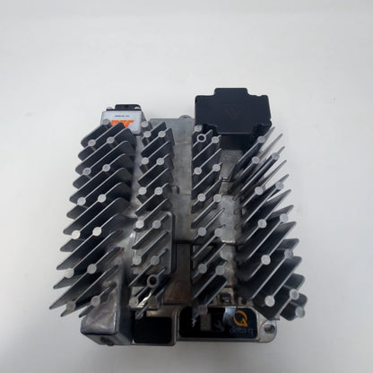 JLG IC0650-24 DELTA-Q GENIE INDUSTRIAL BATTERY CHARGER 100-240 VAC 24 VDC IC06