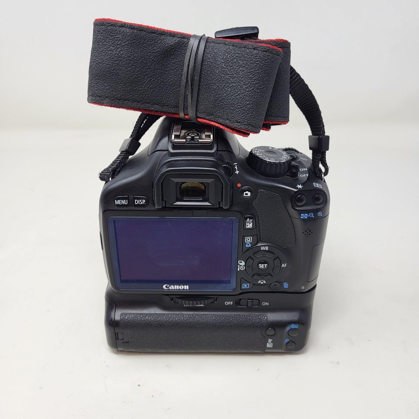Canon EOS Rebel T2i 18.0MP Digital SLR DSLR Camera Body