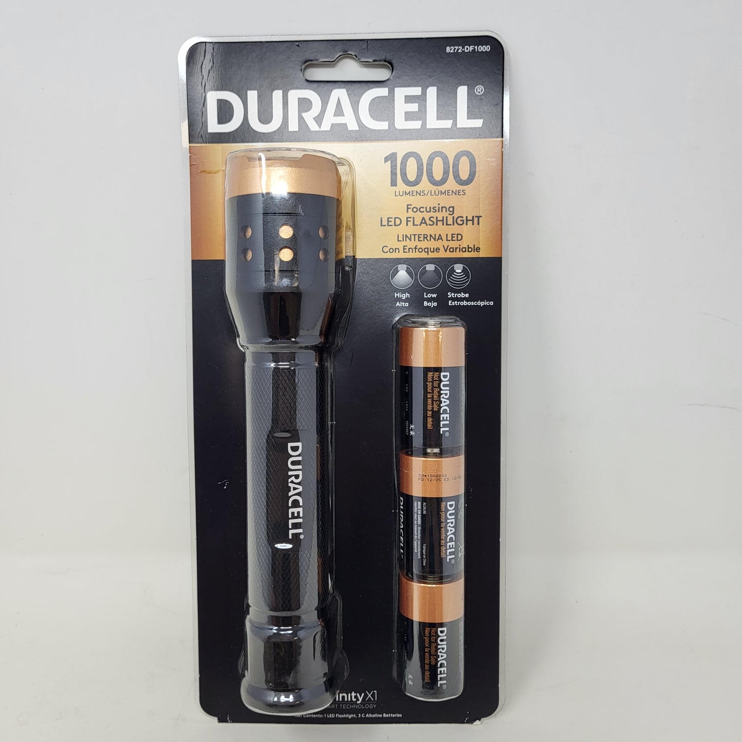 New Duracell  1000 Lumen Aluminum Focusing Flashlight