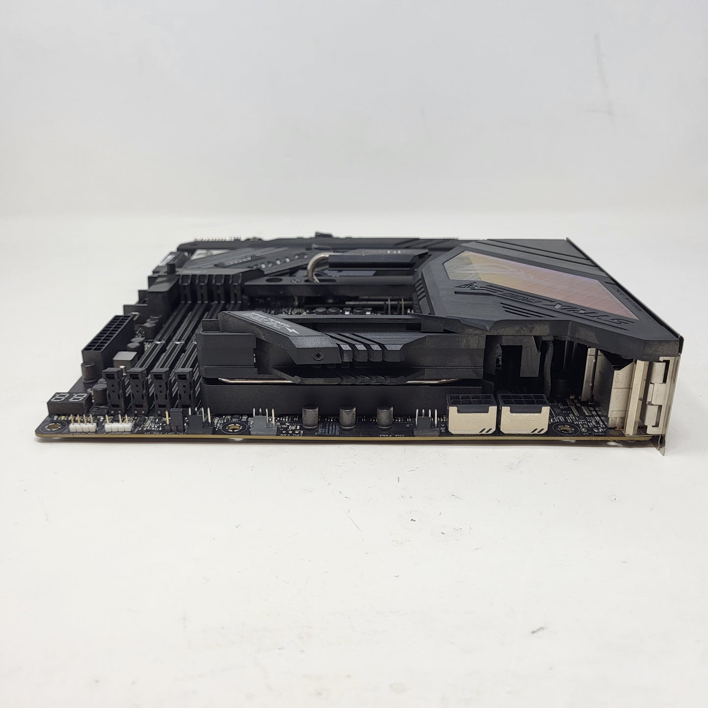 Asus ROG STRIX Z690-E GAMING WIFI LGA 1700 ATX Intel DDR5 Motherboard