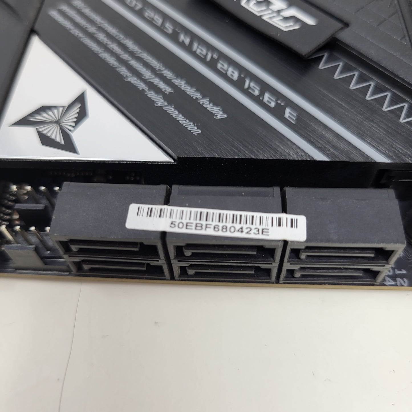 Asus ROG STRIX Z690-E GAMING WIFI LGA 1700 ATX Intel DDR5 Motherboard