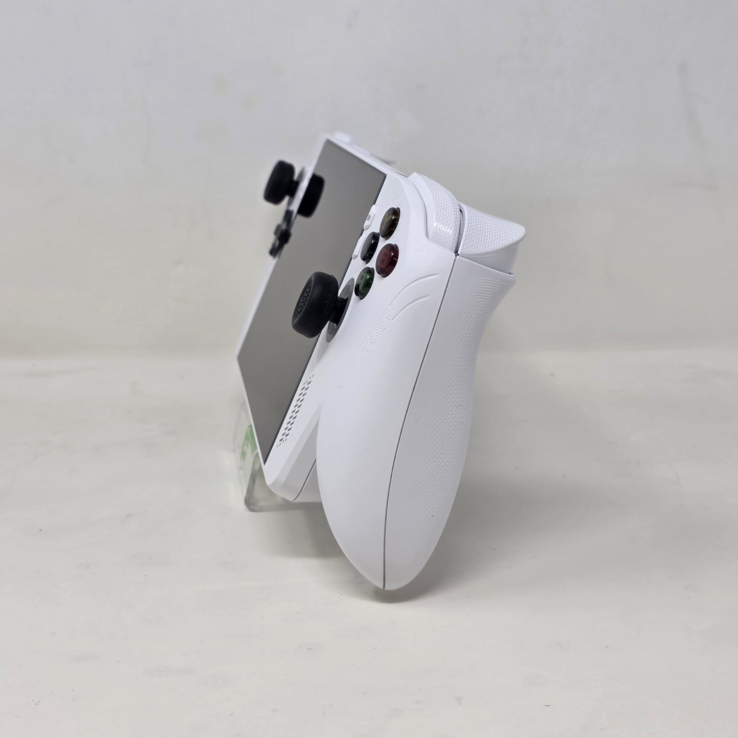 ASUS ROG Xbox Ally 7-in Touchscreen Gaming Handheld 512GB SSD White