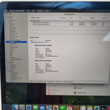 2020 Apple MacBook Pro 13.3" i7 2.3GHz 32GB RAM 2TB SSD Space Gray A2251