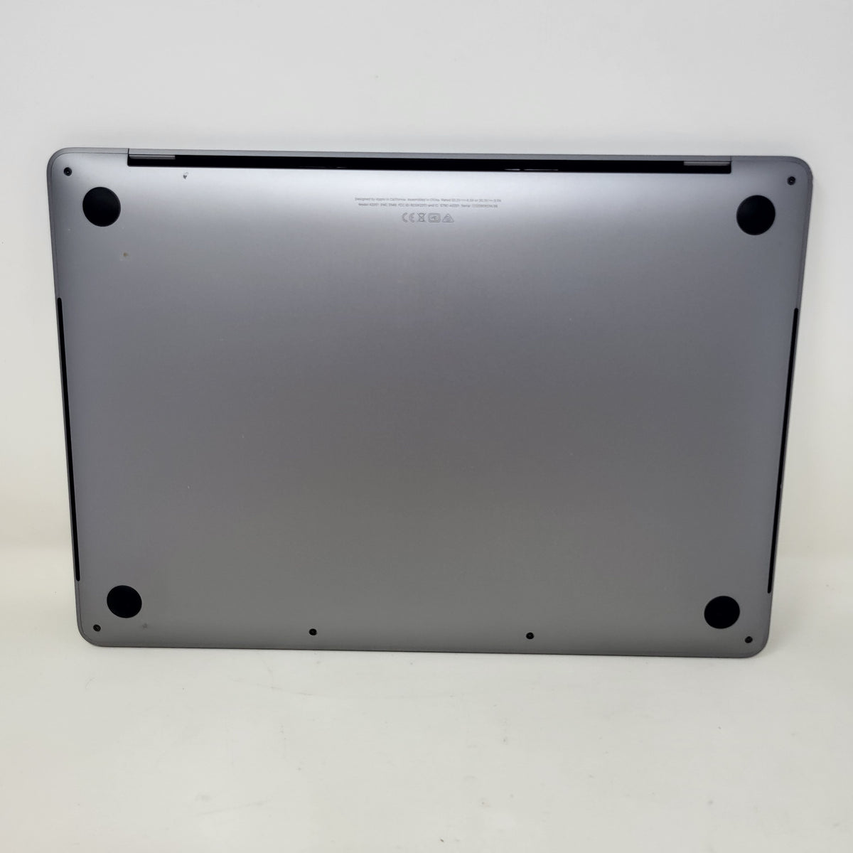 2020 Apple MacBook Pro 13.3" i7 2.3GHz 32GB RAM 2TB SSD Space Gray A2251