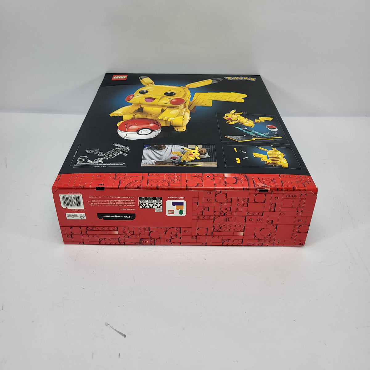 New LEGO Pokémon Pikachu and Poké Ball Building Set 72152 2050 Pieces 18+