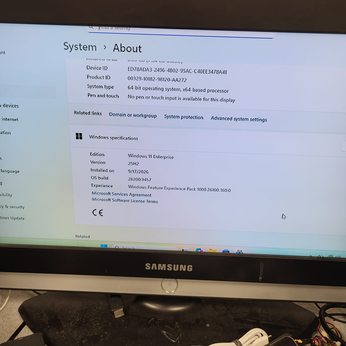 Lenovo ThinkCentre 0ICON14 Core i5-8500 3.00GHz 8GB RAM 256GB SSD