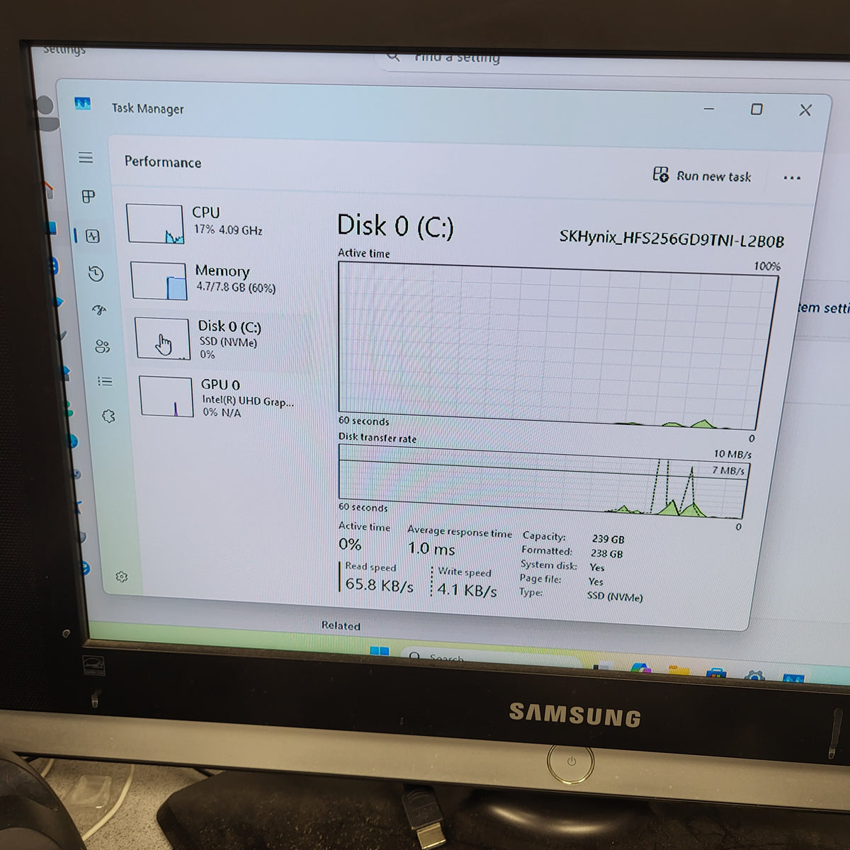 Lenovo ThinkCentre 0ICON14 Core i5-8500 3.00GHz 8GB RAM 256GB SSD