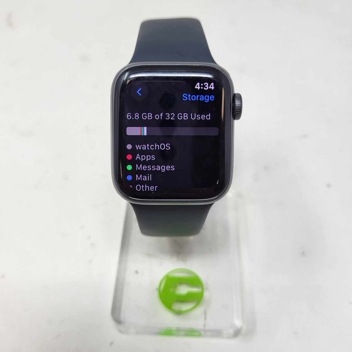 GPS Only Apple Watch SE 1st Gen 40MM Black Aluminum Black Sport Band A2351