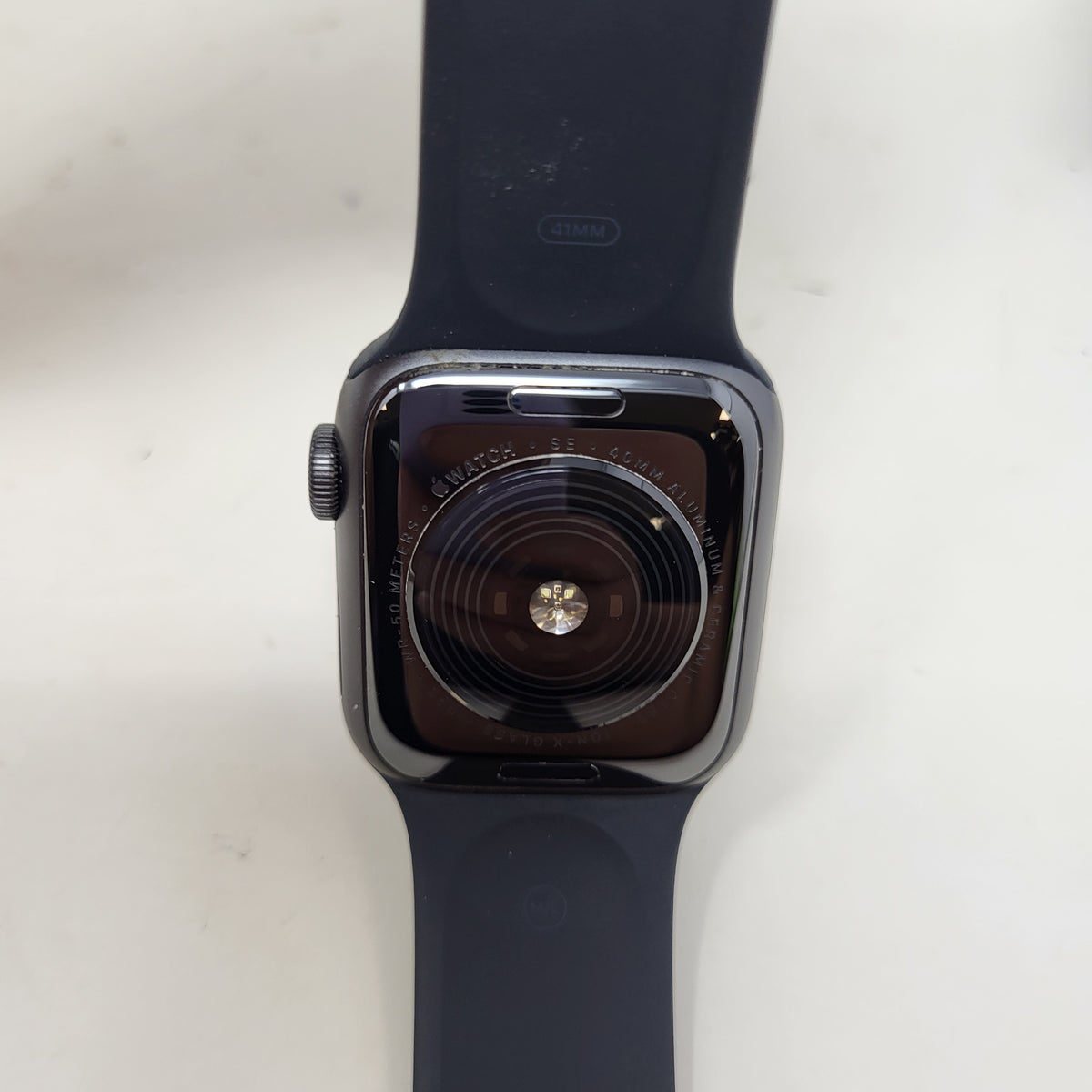 GPS Only Apple Watch SE 1st Gen 40MM Black Aluminum Black Sport Band A2351