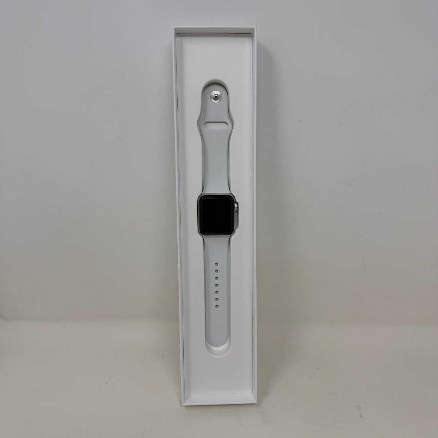 Broken GPS Only Apple Watch Series 3 38MM Silver Aluminum A1858 Bad Battery