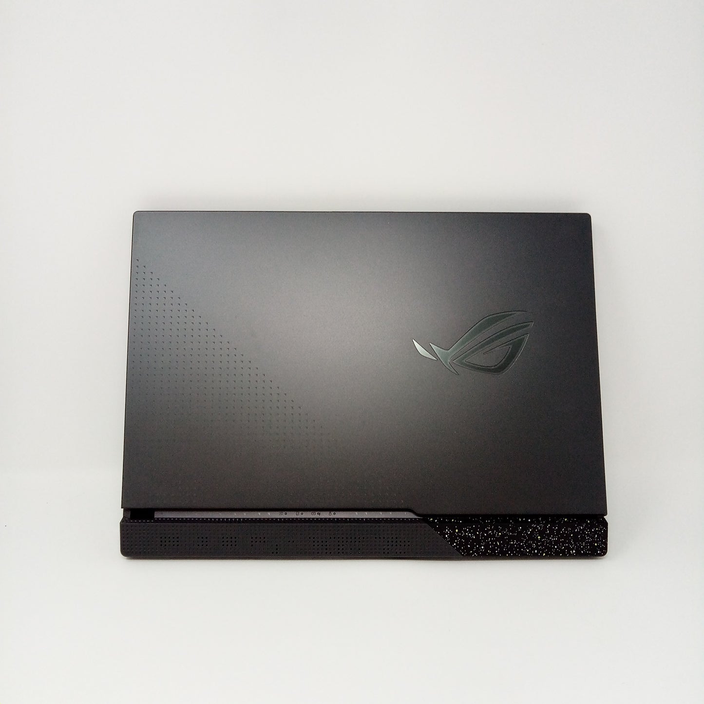 ASUS ROG Strix G513RM 15.6" Ryzen 7 6800H 3.2GHz 16GB RAM 1TB GeForce RTX 3060