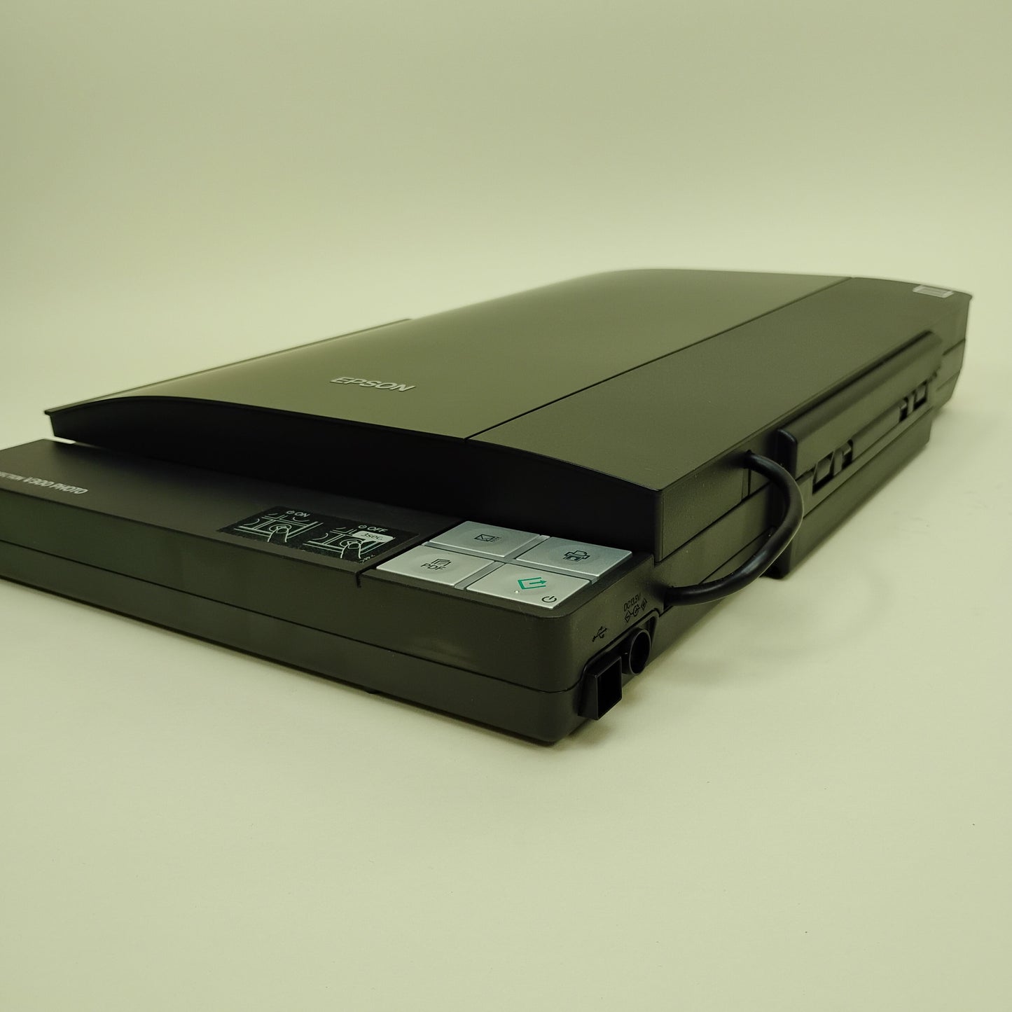 Epson V300 Perfection Photo Flatbed Color Scanner Document Scanner J232B