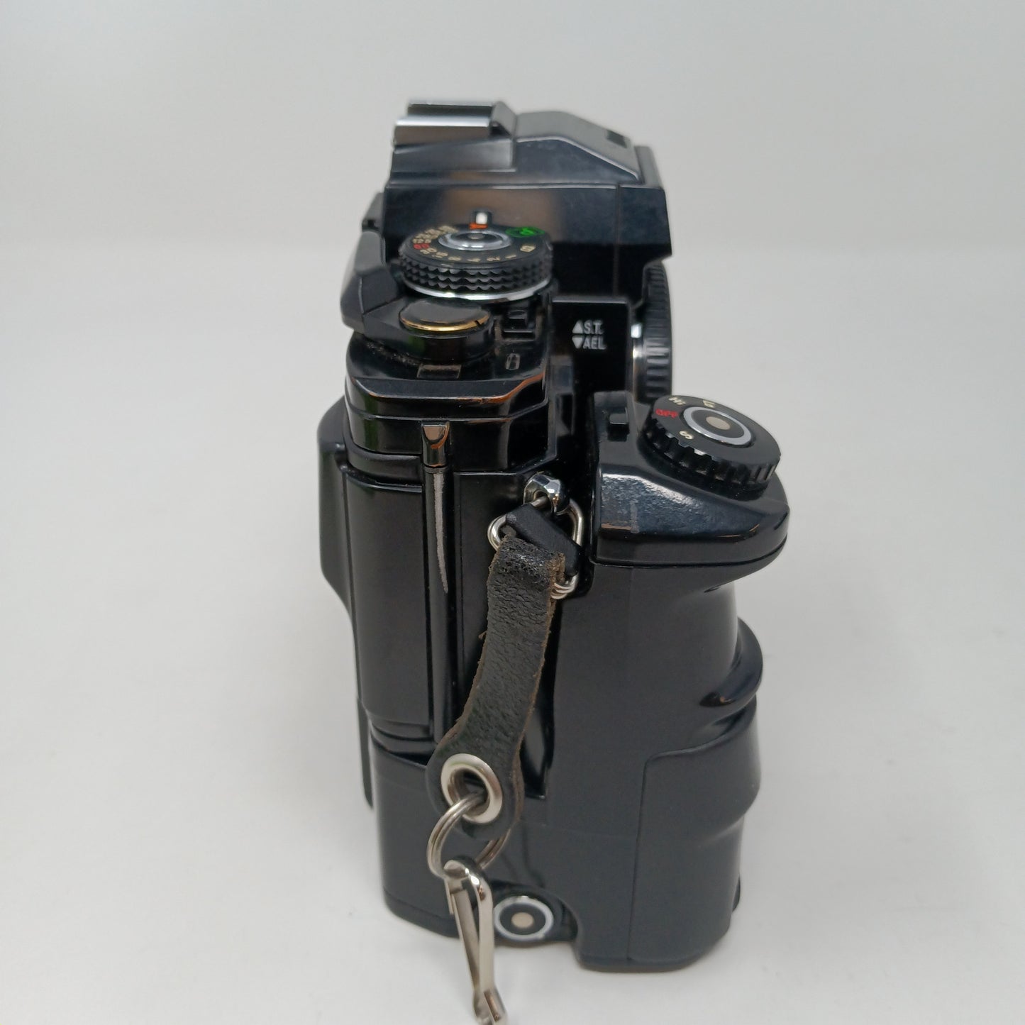 Minolta X-700 35MM Film Camera; Tripod, Lens, Manuals