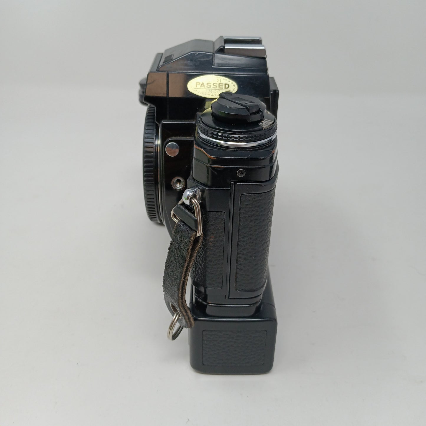 Minolta X-700 35MM Film Camera; Tripod, Lens, Manuals
