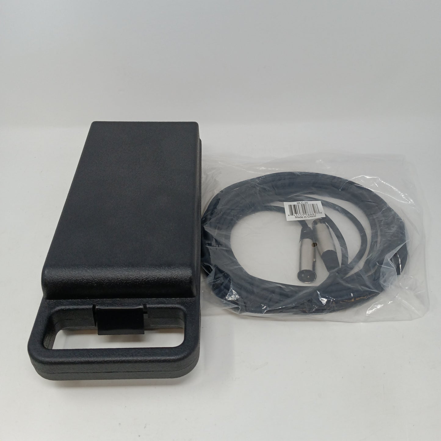 Behringer Ultra voice 50hz-15khz Microphone XM850