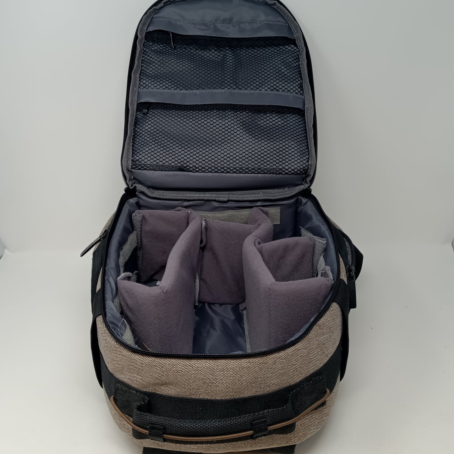 USA Gear GRULUBK100GYEW Drone/Camera Backpack