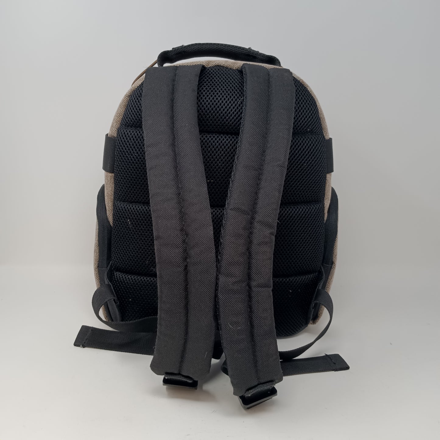 USA Gear GRULUBK100GYEW Drone/Camera Backpack