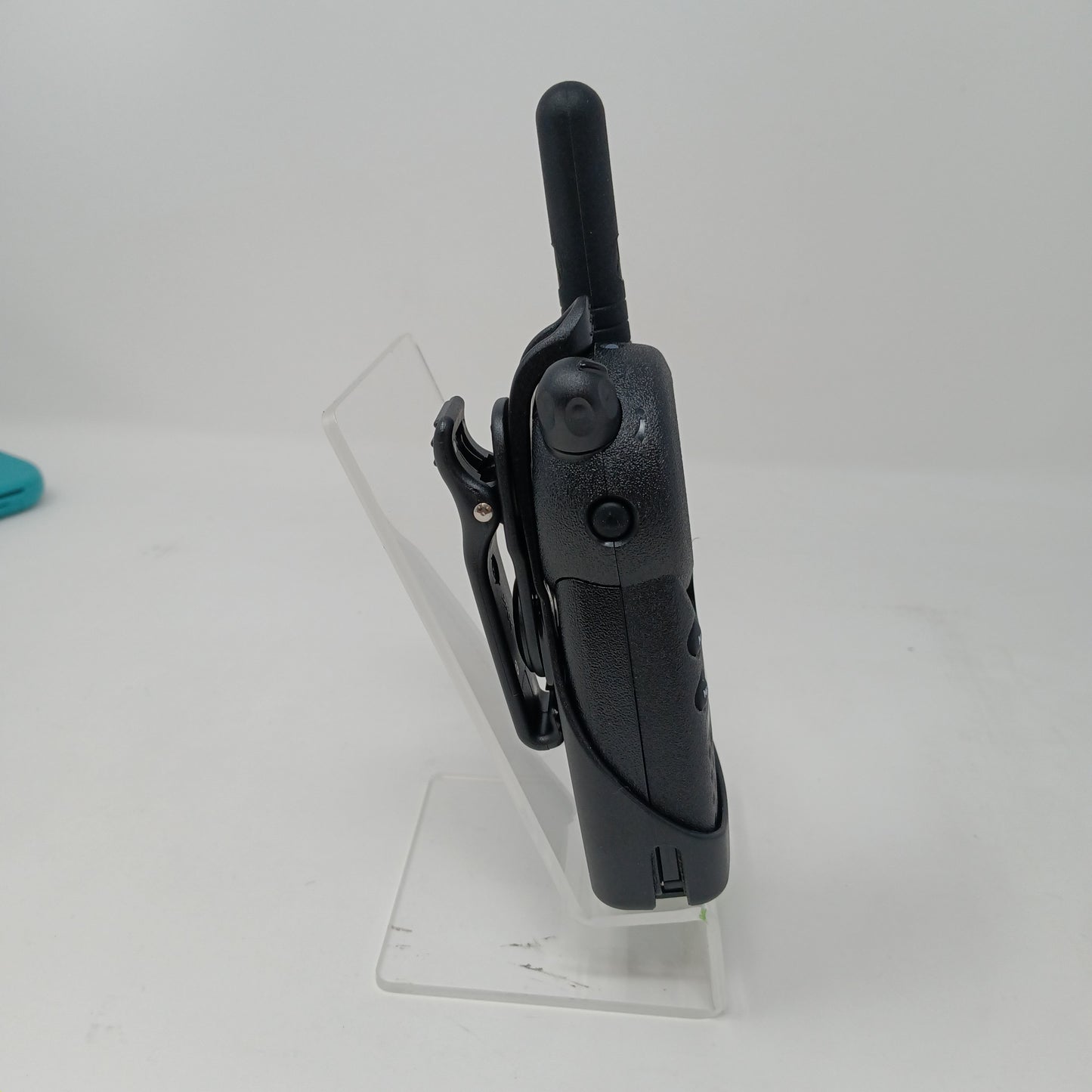 Motorola CLS1410 4 Channel UHF Two-Way Radio