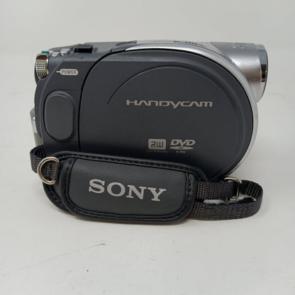 Sony HandyCam DCR-DVD105 Mini DVD Camcorder