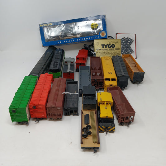 TYCO Bachmann Train Set Trains and Tracks Train Set