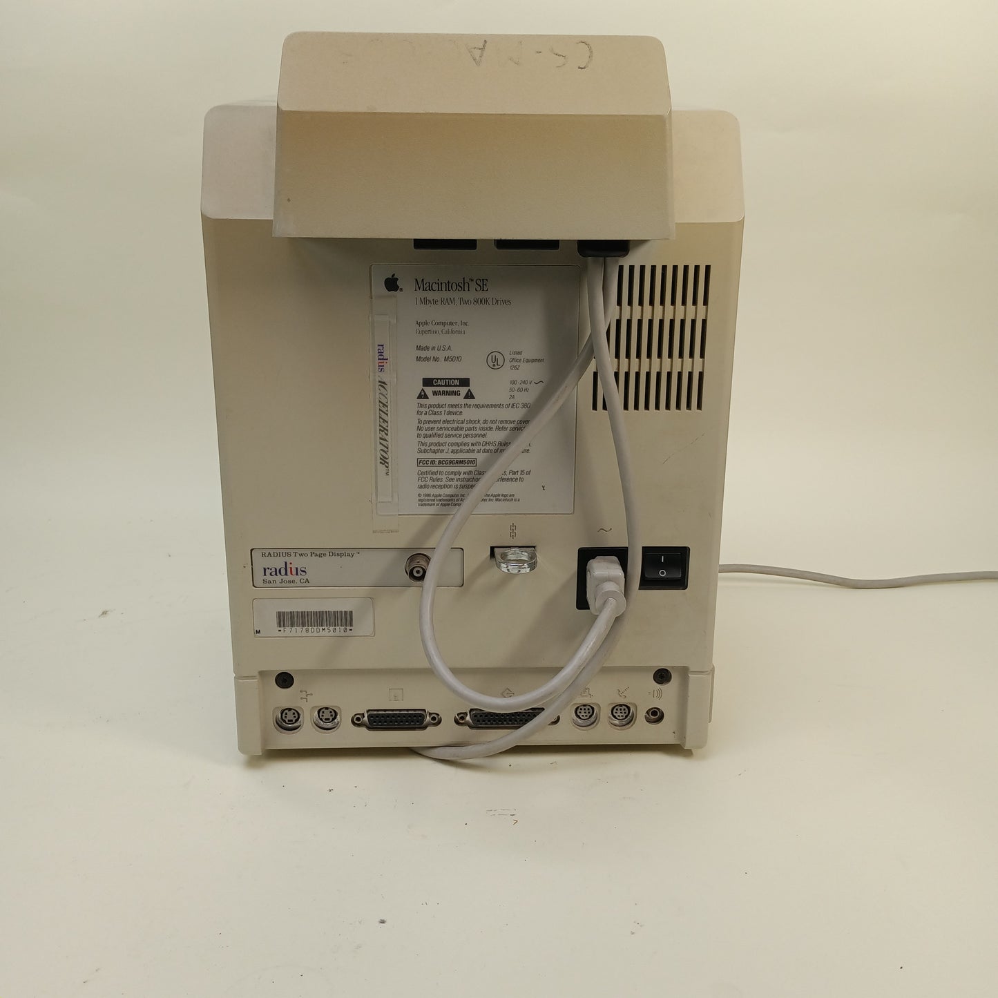 Vintage Apple 1988 Macintosh SE Model M5011 Computer Macintosh MacWrite Floppy Disk