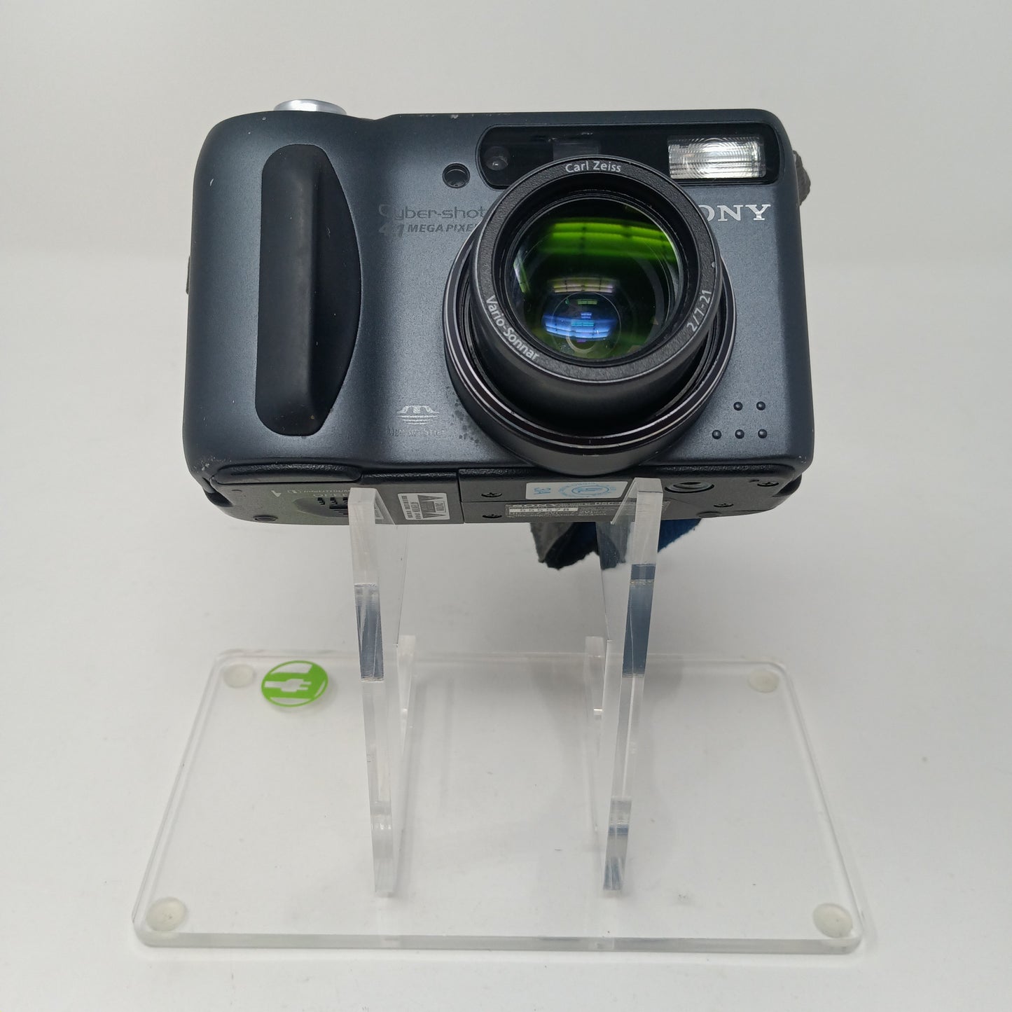 Sony DSCS85 4.1MP Digital Still Camera