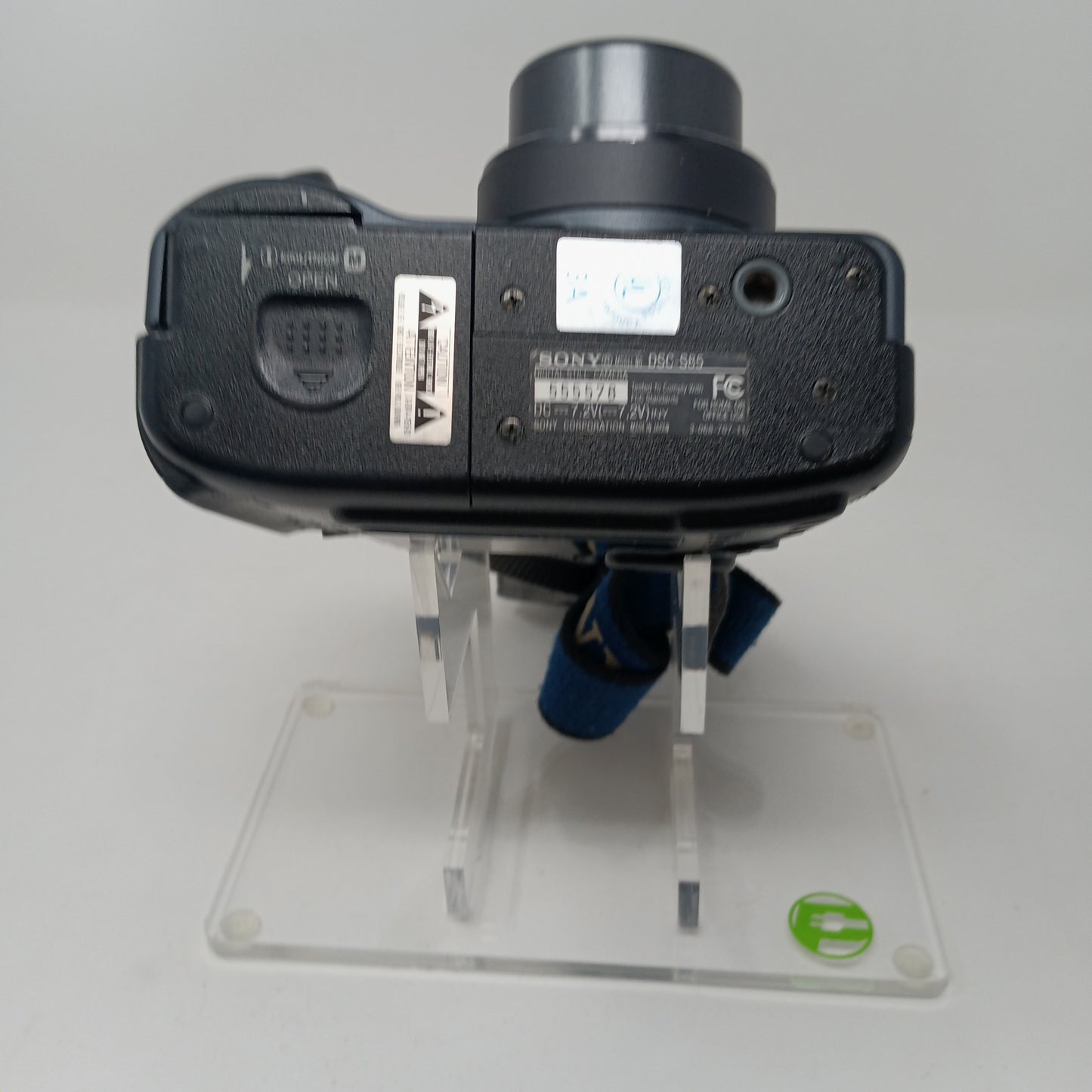 Sony DSCS85 4.1MP Digital Still Camera