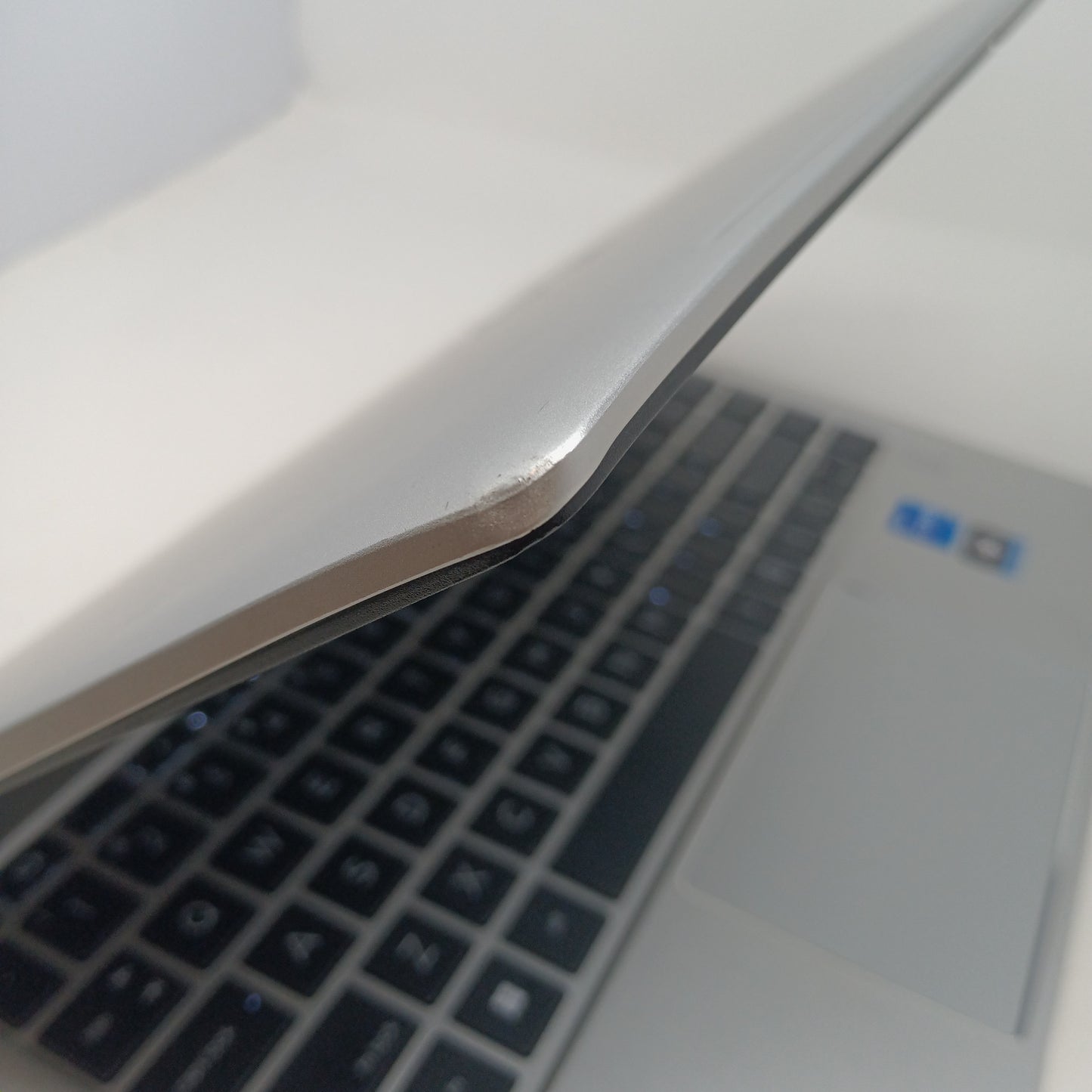 HP ProBook AX20INGW 15" i5-1135G7 2.4GHz 8GB RAM 250GB SSD