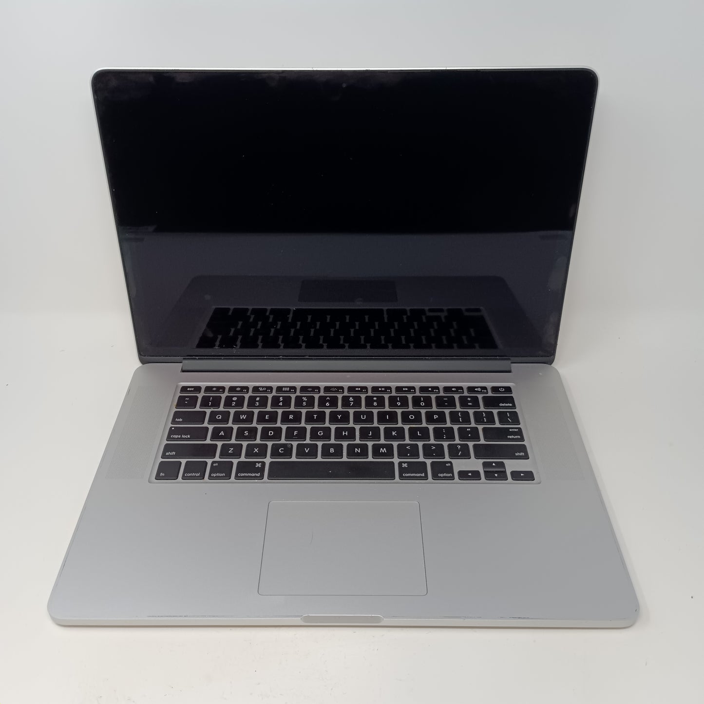 2015 Apple MacBook Pro 15" i7 2.2GHz 16GB RAM 256GB HDD Silver A1398