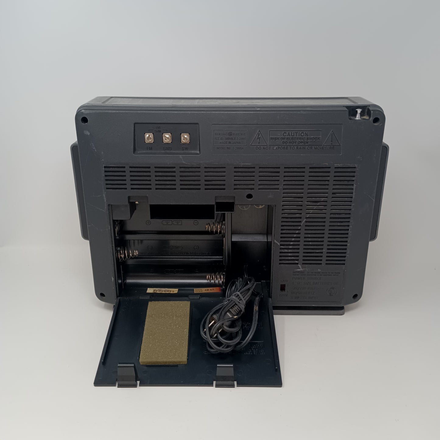 General Electric 7-2990A Radio