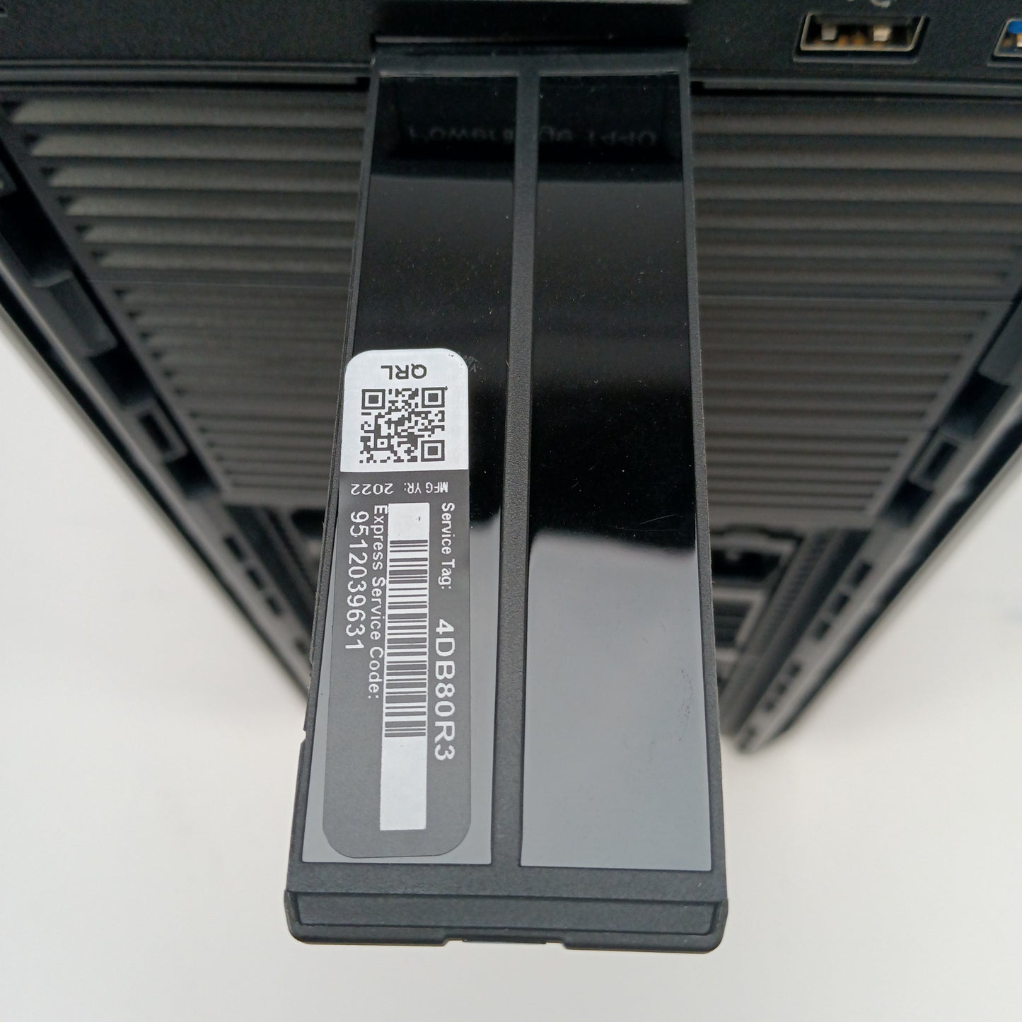 Dell PowerEdge T440 Server 8x Intel Xeon Bronze 3206R CPU 1.9GHz (1 Socket)