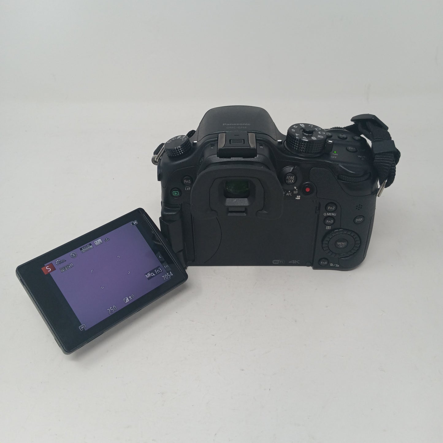 Panasonic Lumix DMC-GH4 Mirrorless MFT (Micro Four Thirds) Camera 16MP