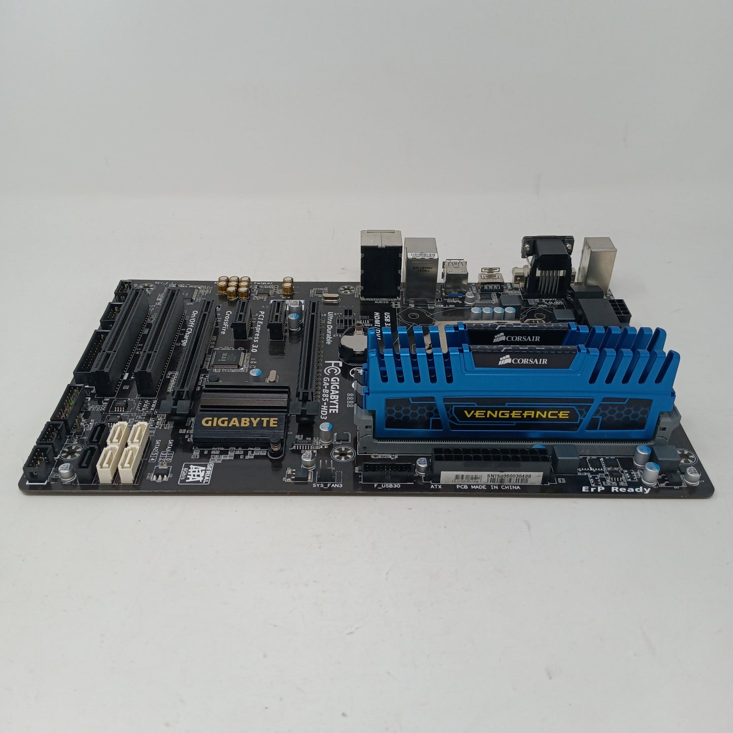 Gigabyte GA-B85-HD3 LGA 1150 ATX DDR3 Motherboard i5-4460- 8GB 2x4GB
