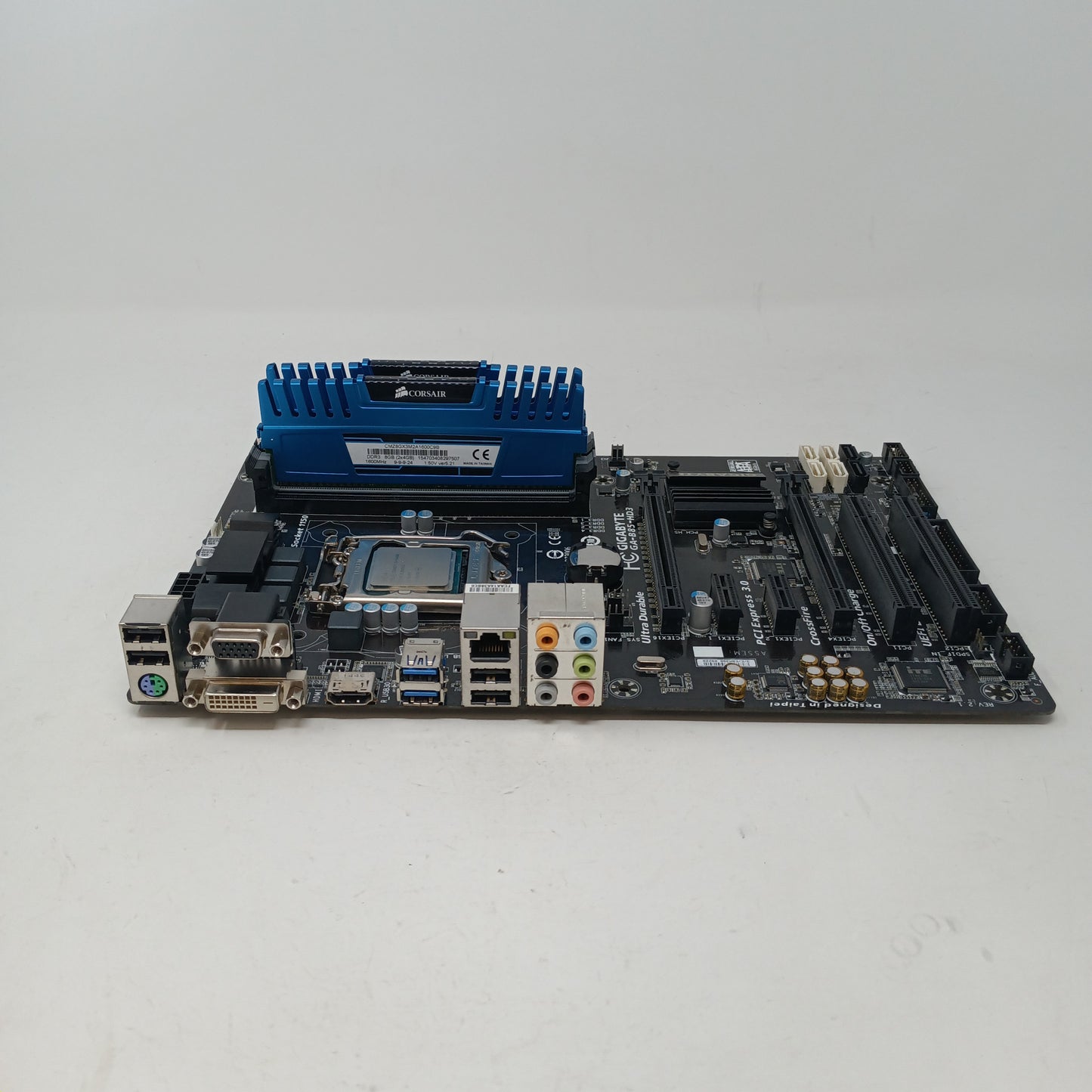 Gigabyte GA-B85-HD3 LGA 1150 ATX DDR3 Motherboard i5-4460- 8GB 2x4GB
