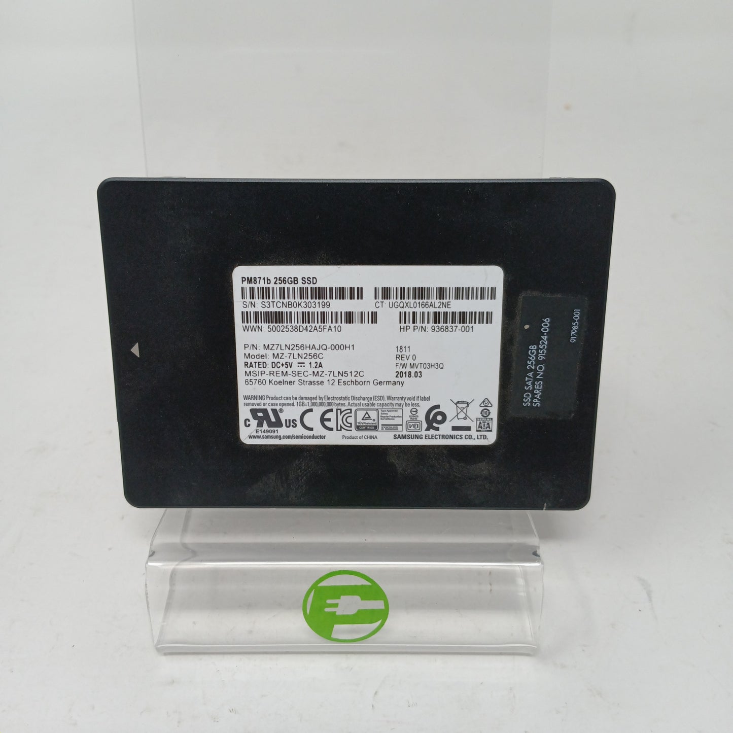 Lot of 2 x Samsung MZ-7LN256C PM871b 256GB SSDs