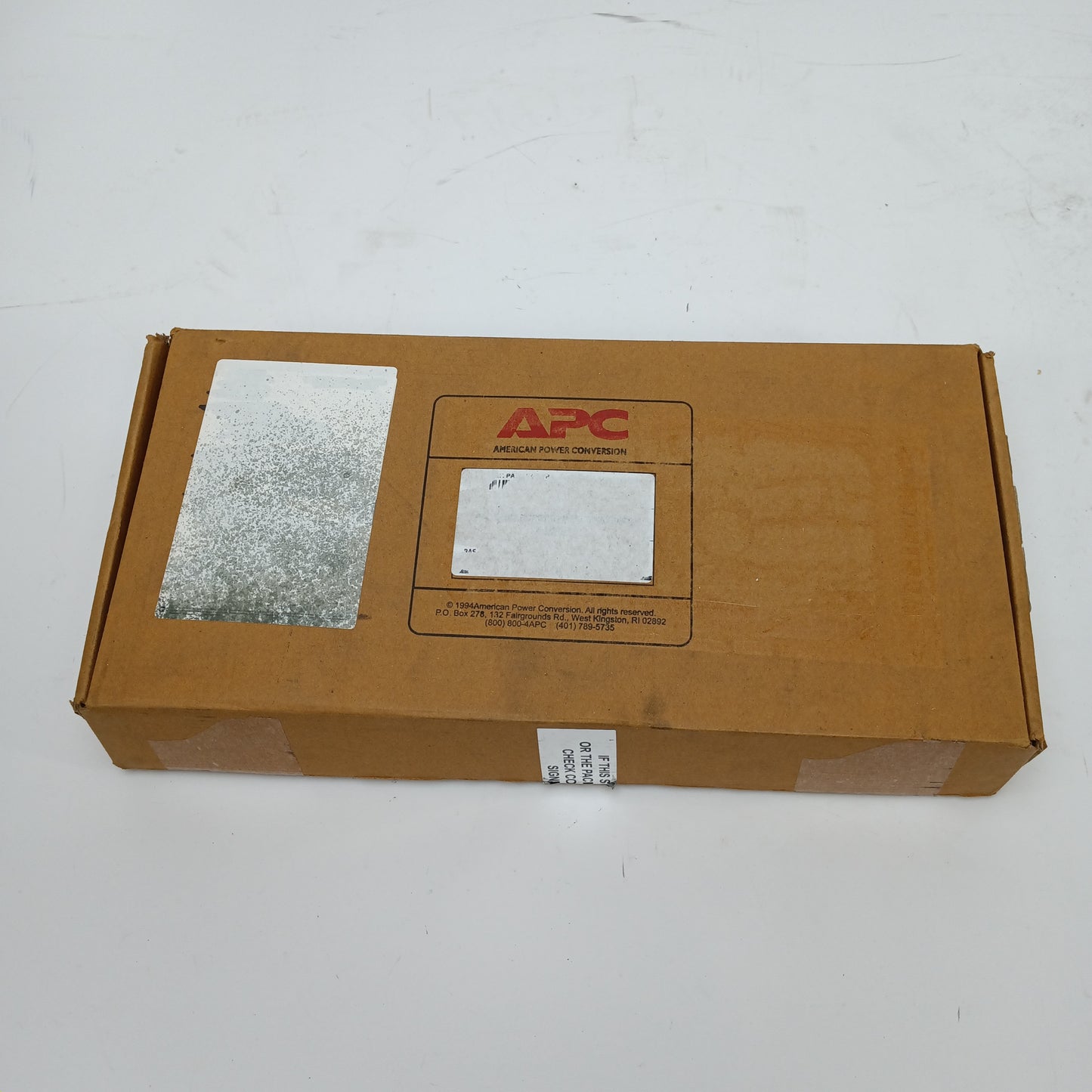 APC AP9562 120V 15A 1U Basic Rack PDU Power Distribution Unit