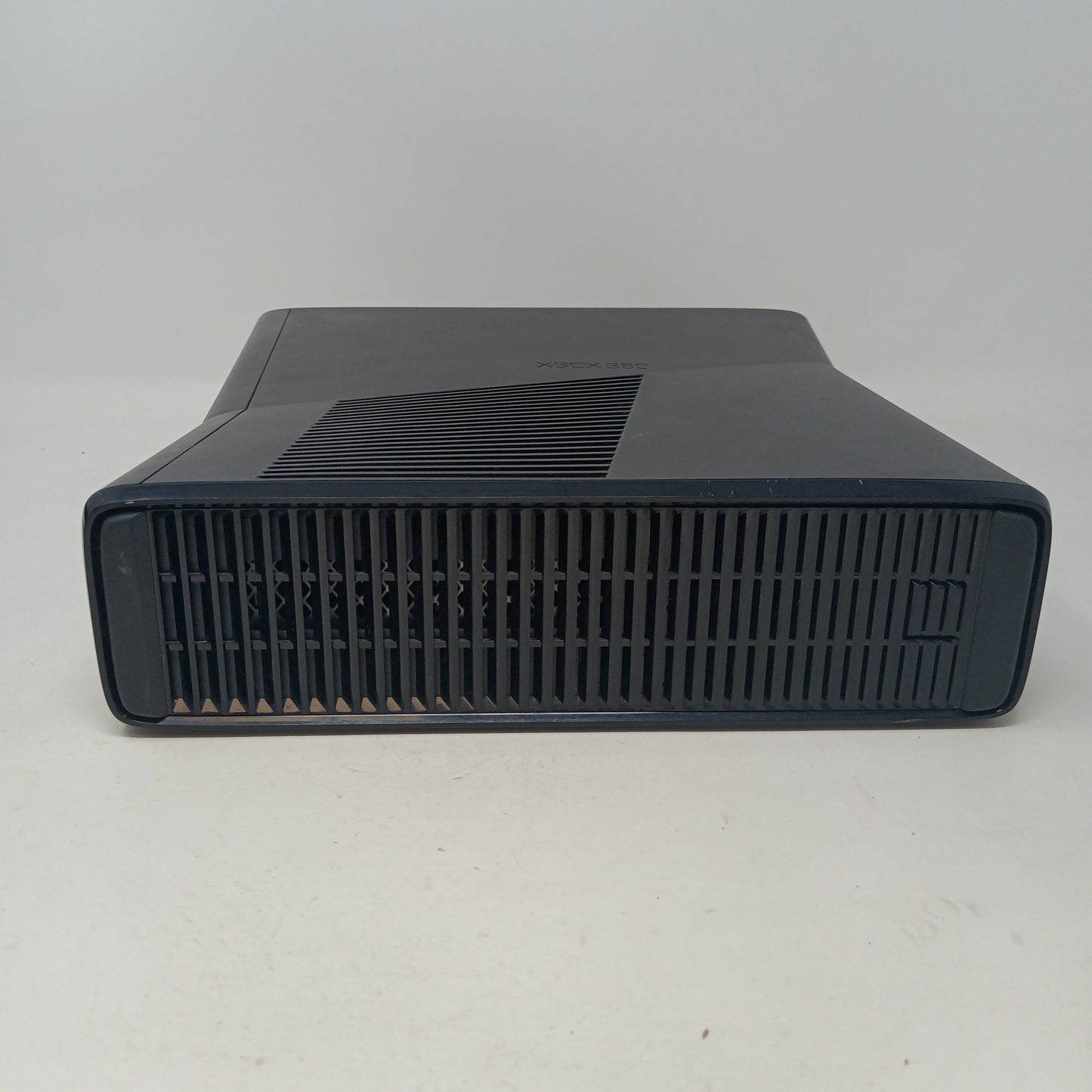 Microsoft Xbox 360 S 4GB Console Gaming System Black 1439