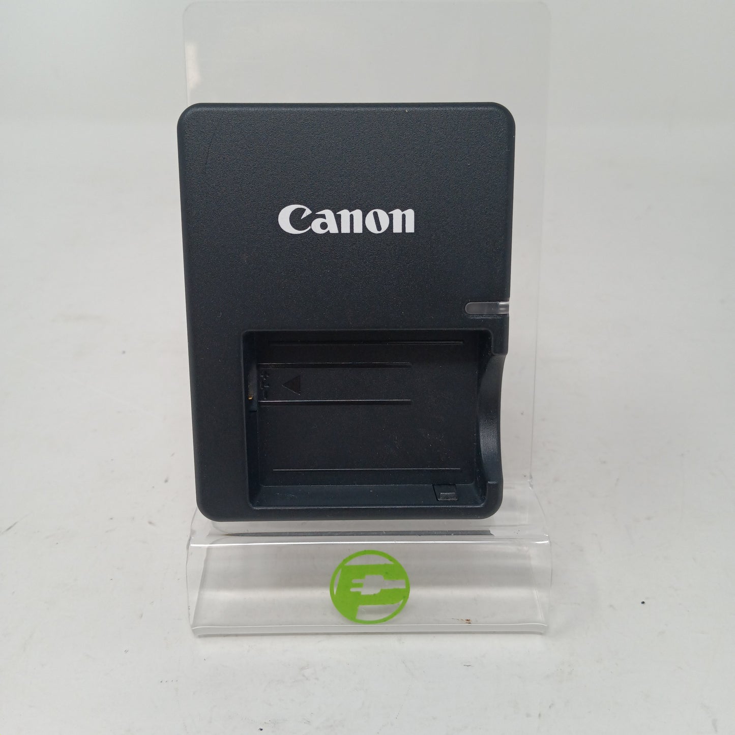 Canon EOS Rebel XS 10.1MP Digital SLR DSLR Camera